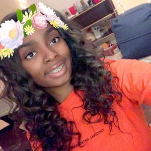 Meet your Posher, Bethani